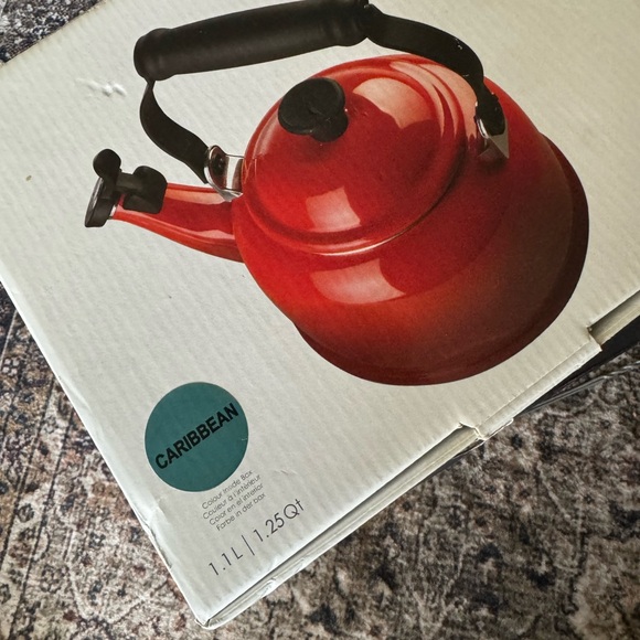 Le Cruset Kettle - Picture 7 of 9